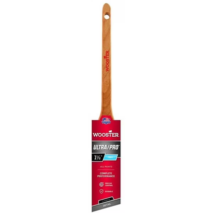 Wooster Ultra Pro Thin Handle Firm - Angle - 4181
